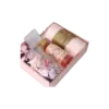 bl045975 bo qua tang hoa sap kt28x17x17cm gom 1 chai sua tam purite 250ml 1 chiec khan tam kt50x100cm anni home